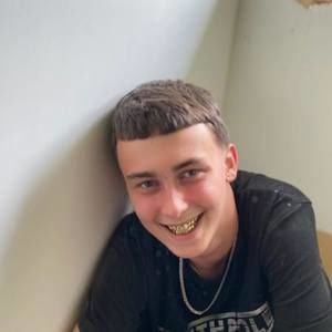 Meet your Posher, Dylan